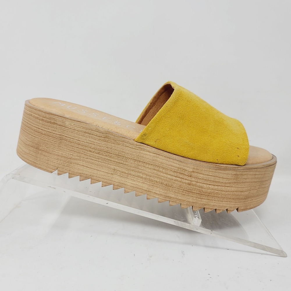 Musse & Cloud Women's Slides Sz 6 Sandals Platform Yellow Suede Kendria